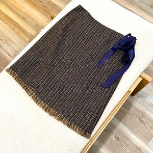 Isda&Co, purple tweed mini skirt with ribbon detail. Size 6.